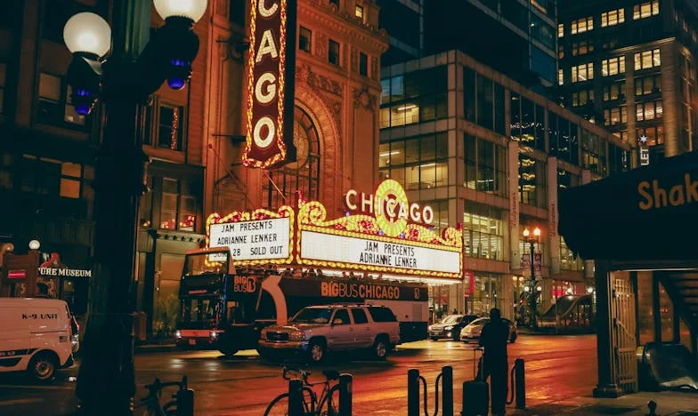 Clara aún reía, convencida de que todo terminaría como ella quería