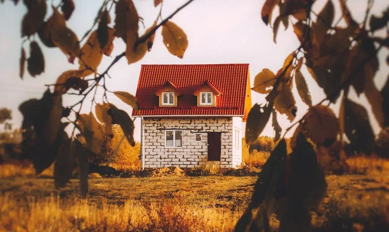 ¿Puede un gran hogar separar a una familia? Mi soledad en la casa de mis sueños