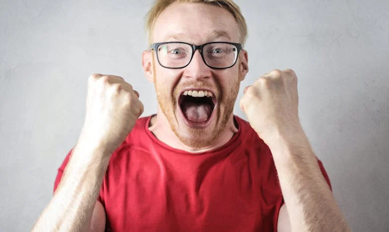 A Casa na Encruzilhada: Entre o Passado e o Futuro