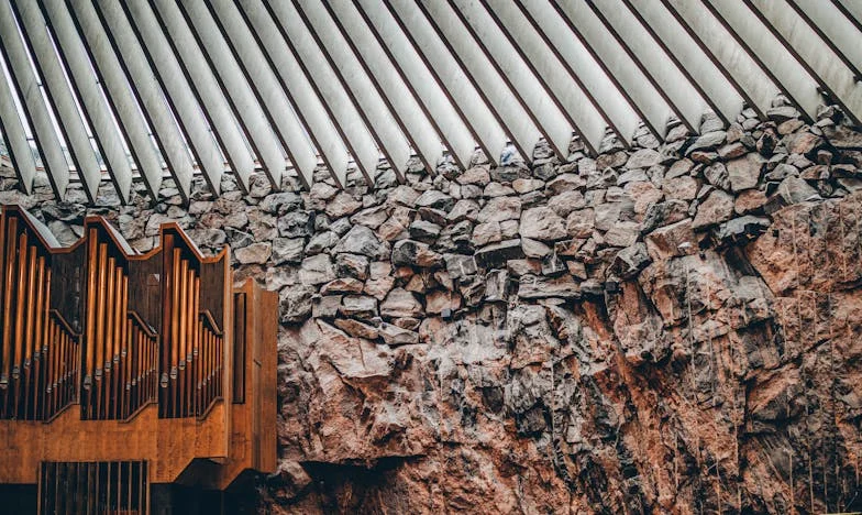 A Dádiva Que Mudou Dois Destinos: Entre a Coragem e o Amor