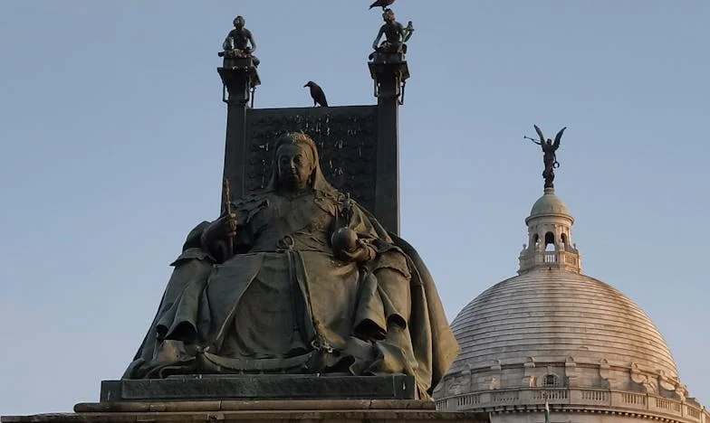 Entre as Paredes da Minha Vida: Um Drama Familiar Português