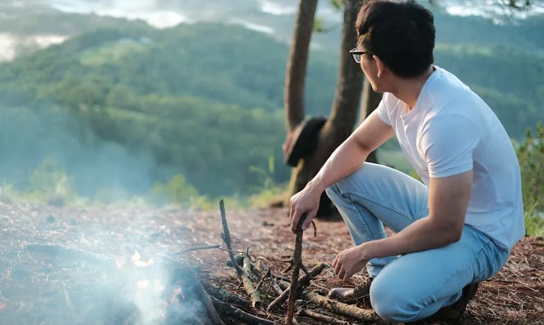 Entre Gritos e Silêncios: Como a Oração Salvou o Meu Lar