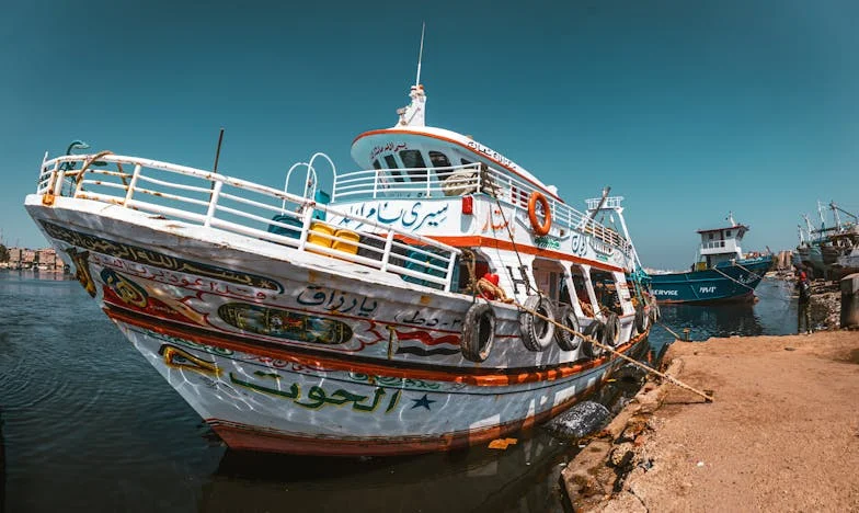 Entre Paredes: A Sombra de Uma Amizade