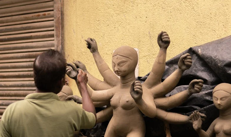 Quando a Filha do Meu Marido Bateu à Minha Porta com as Crianças e as Malas