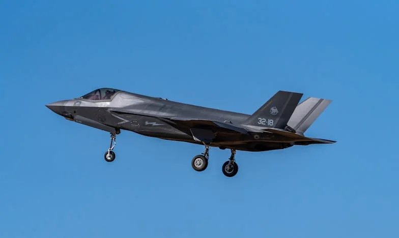 Resolvi Tratar o Meu Filho e a Minha Nora Como Eles Me Tratam: Um Retrato de Respeito e Desilusão