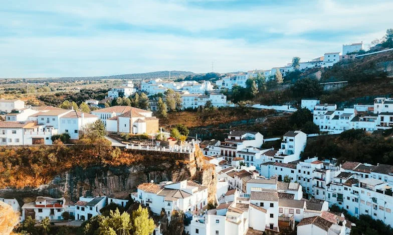 Entre a Terra e o Silêncio: O Peso das Raízes