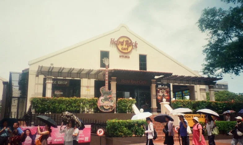 A Herança da Avó: Um Lar Cheio de Fendas