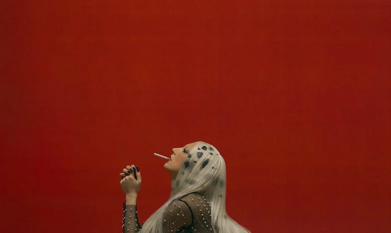 À Sombra do Desprezo: Uma Filha à Procura da Sua Voz