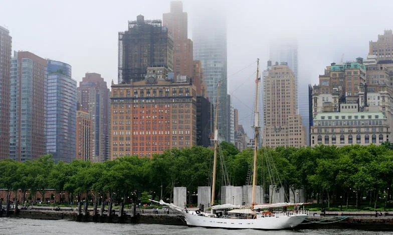 Entre a Minha Mãe e a Minha Mulher: Quando o Meu Marido Escolheu Ficar com a Mãe