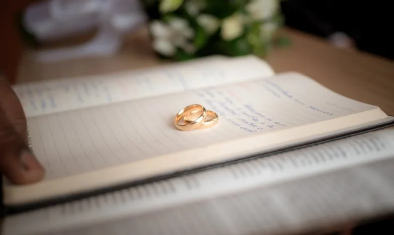 "Já não és o marido dela" – Como uma frase abalou os alicerces da minha nova família