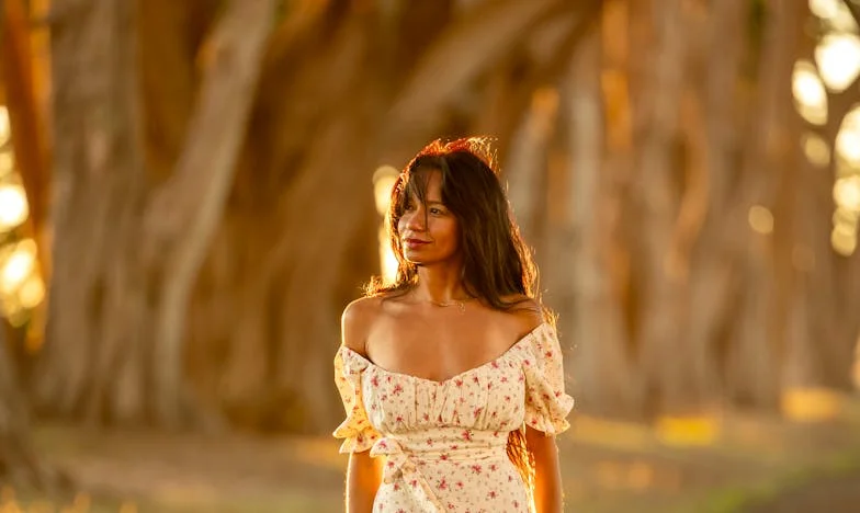 O Orgulho da Avó: Verdades Entre Cortinas Fechadas