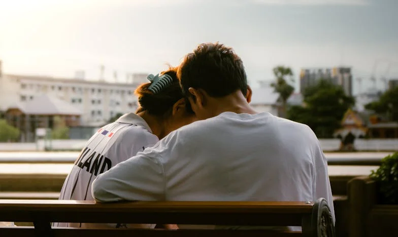 Quando o telefone toca e dói: A história de uma mãe de Coimbra e a sua filha distante