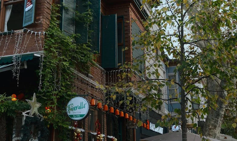 “A Minha Sogra Mandou-nos Comprar-lhe a Casa” – Quando a Família se Torna um Campo de Batalha