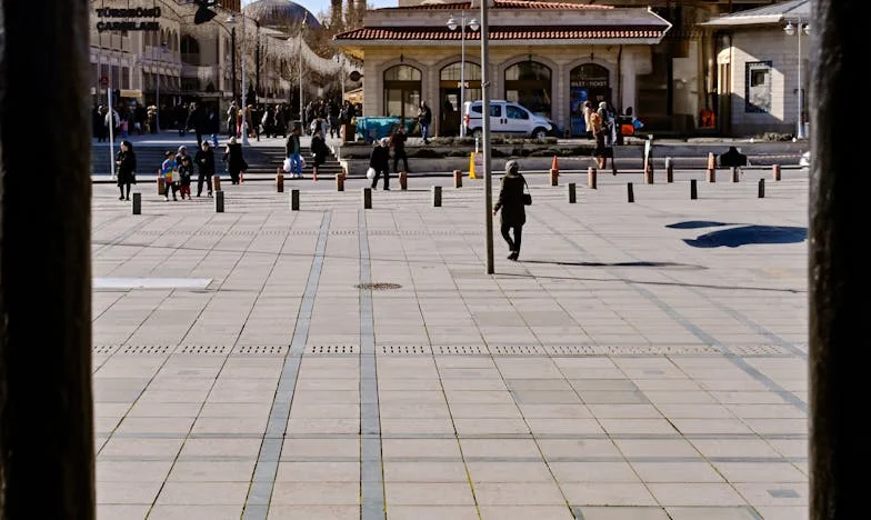 Fechei os olhos para as traições dele – até cair na rua e descobrir quem realmente está ao meu lado