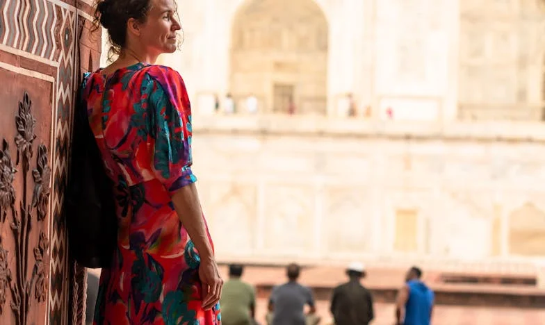 O Julgamento Invisível: Um Vestido, Uma Família, e o Peso das Expectativas