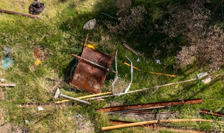 O Lamento Incessante do Apartamento 3B: Uma Vizinhança em Suspense