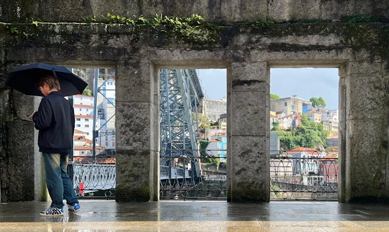 Quando a Casa Deixa de Ser Lar: Confissões de uma Mãe Portuguesa que Deu Tudo pela Família