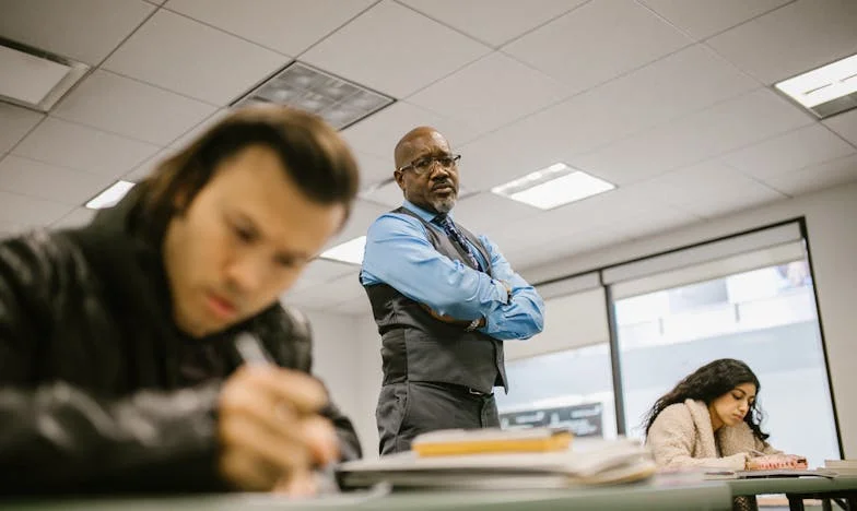 A Minha Filha Escondeu-nos do Seu Casamento: Uma História de Vergonha e Perdão