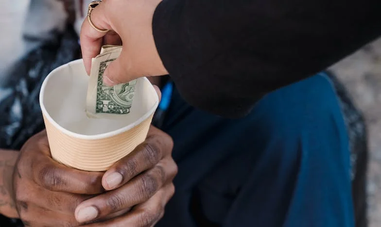 Entre Dívidas e Esperança: O Dia em que Disse Basta