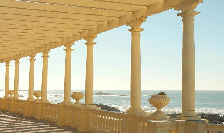 Entre Sombras e Esperança: O Refúgio da Mãe