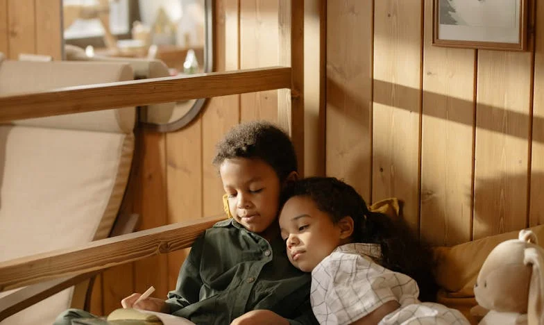 "Mãe, porque não consegues dar-me mais?" – Confissões de uma professora reformada sobre a vergonha da filha e os desencontros familiares