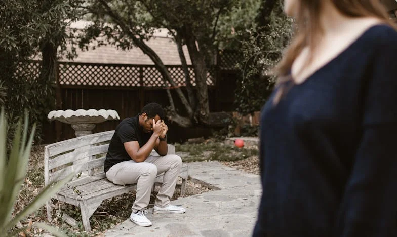 Quando o Destino Despedaça Sonhos: A História de Marta e Daniel, Entre Amor, Traição e Renascimento