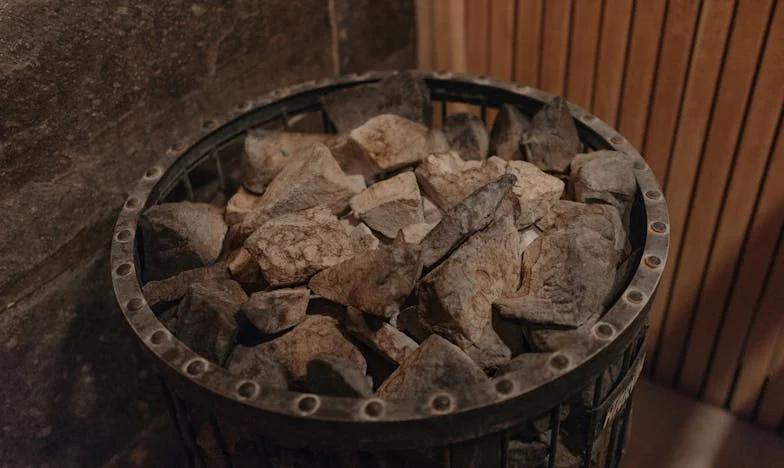 Segredos de Chuva: Uma Mãe, um Filho Desconhecido e o Peso do Silêncio