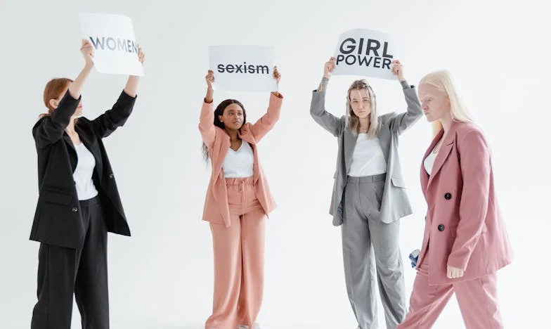 As Correntes da Perfeição: O Dilema de uma Mãe Portuguesa