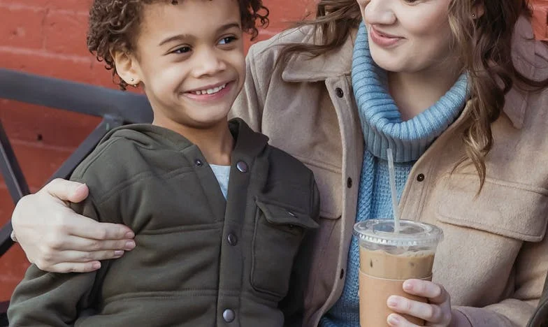 Entre a Confiança e a Desconfiança: A História de Uma Mãe Portuguesa
