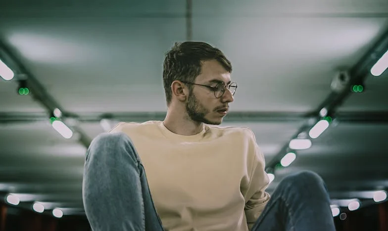 Entre Duas Famílias: Quando a Sogra Divide o Amor e o Dinheiro