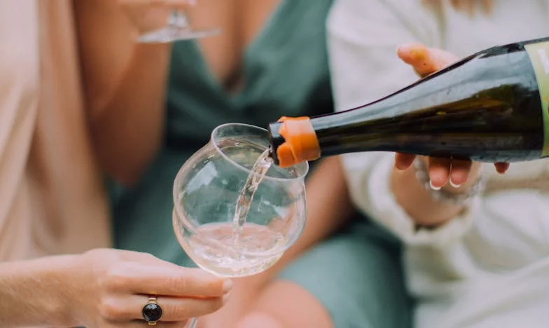 «Não sei quanto é a reforma do meu pai, e nem quero saber» – O caminho de um filho da indiferença à compreensão