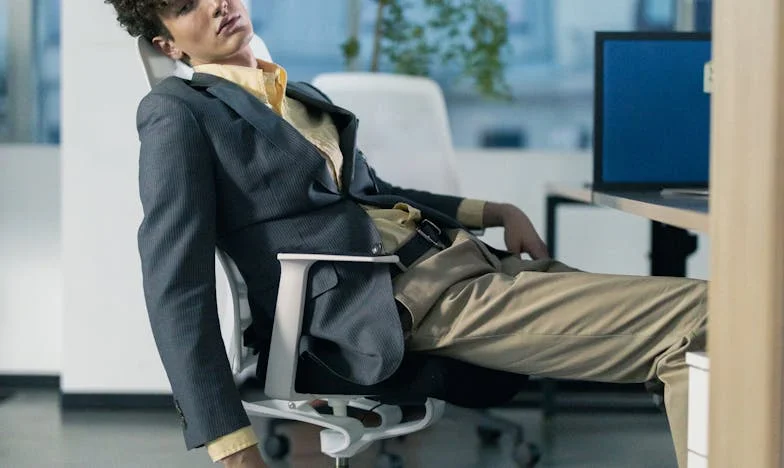 Nunca Imaginei Isto dos Meus Pais: O Dia em que Me Fecharam a Porta