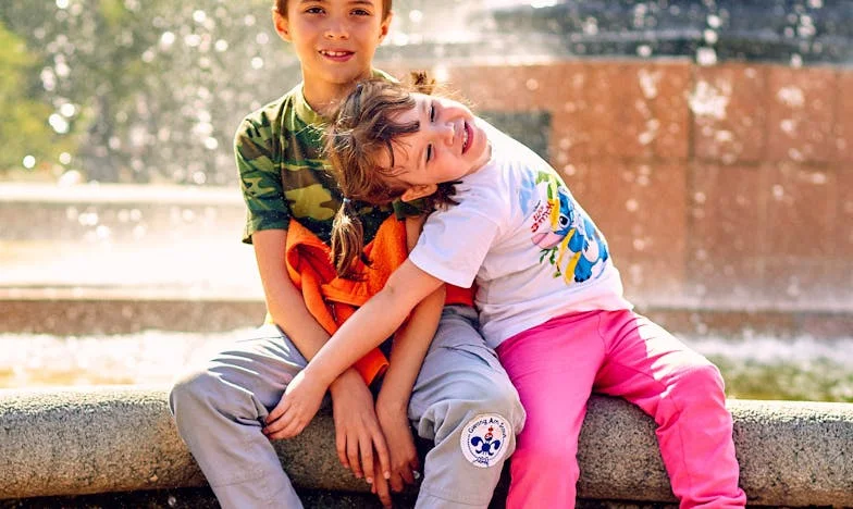 “Pai, ela segurou a minha mão no fogão…” – Uma história que dilacera o coração de qualquer pai