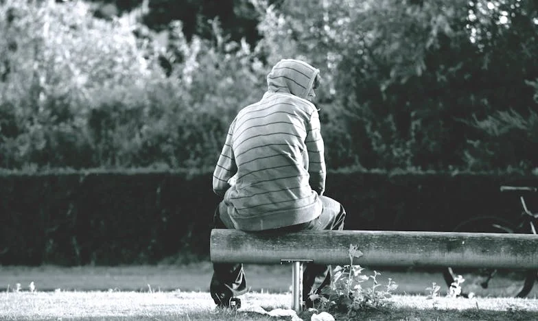 Quando a Família se Cala: Um Conto de Culpa, Perdão e Solidão