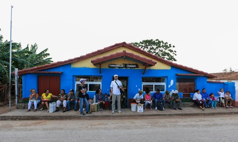 “Sou apenas um multibanco?” – A história de uma mãe portuguesa que perdeu a si mesma entre as exigências da família