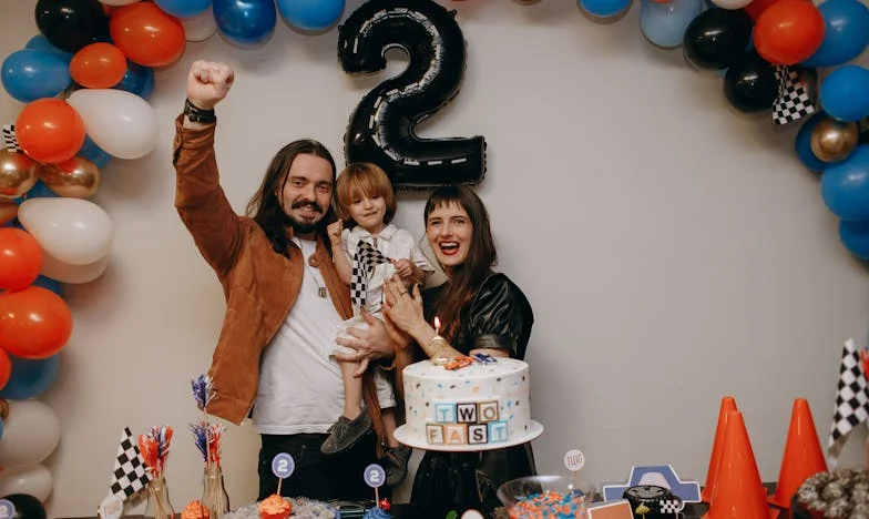 O amor da minha filha resistirá às tempestades familiares? Minha luta pela felicidade dela à sombra de sogros difíceis