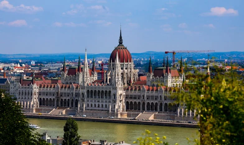 A Filha Escondida: O Segredo de Dona Lúcia