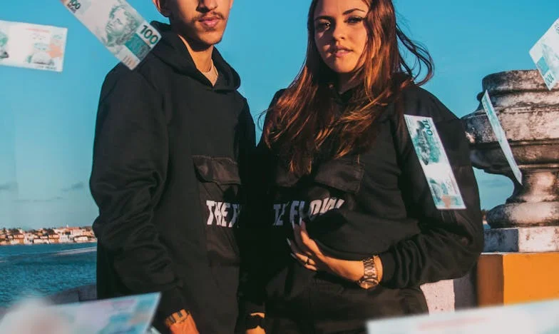 A Mulher de Vermelho na Estação Central