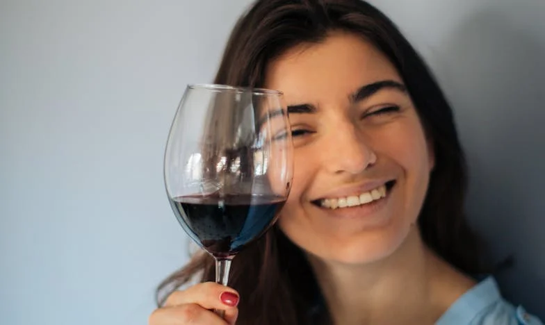 Meu marido, seu dinheiro e minha prisão: Doze anos em uma gaiola chamada casamento