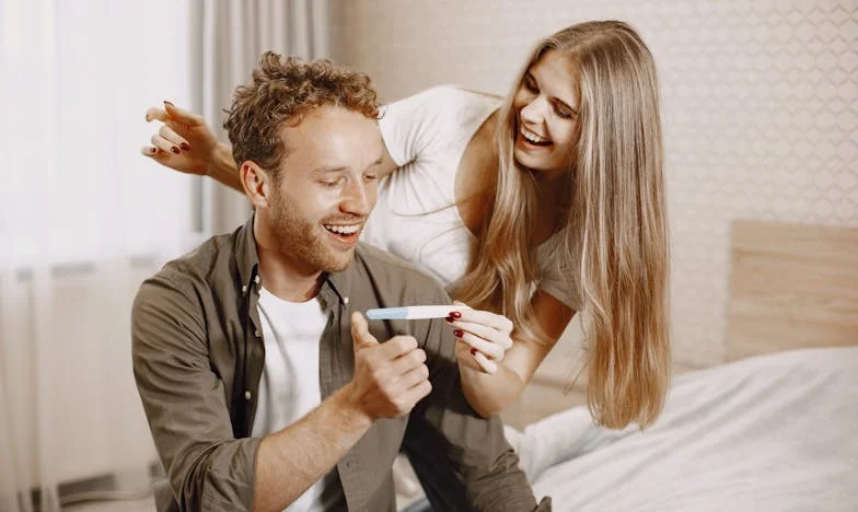 Minha esposa me deixou com nosso bebê: uma história de abandono e superação