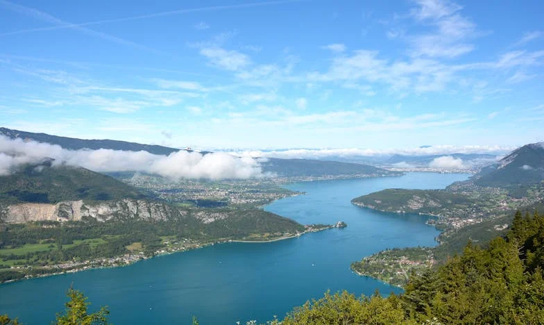 O Silêncio Que Nos Une