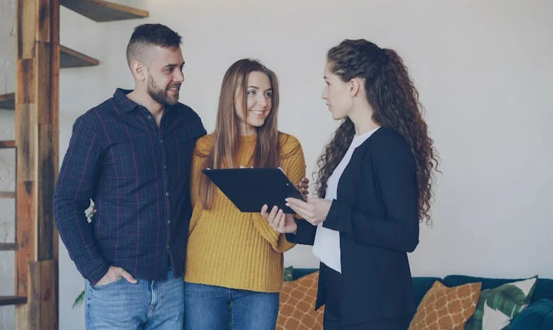 „Ez a lakás nem a tiétek!” – Egy magyar család drámája a függetlenedés küszöbén