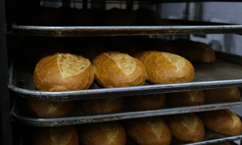 Amikor a Nő, akit Mindenki Alábecsült, Eldöntötte, hogy Elmegy – És a Férfi, aki Elárulta, Megtanulta, mit Jelent Elveszíteni Őt