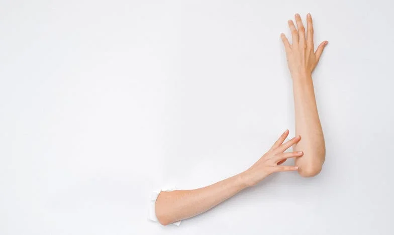 À l’aube de la rupture : Quand l’amour renaît à soixante-cinq ans