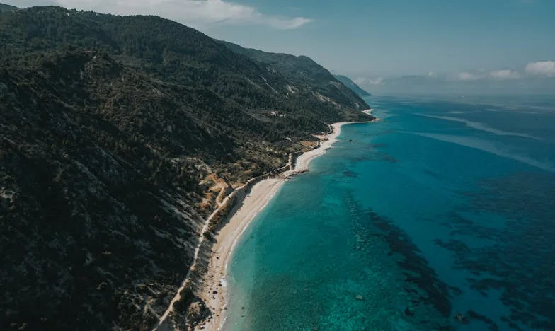 Entre Deux Femmes : Le Secret de Julien