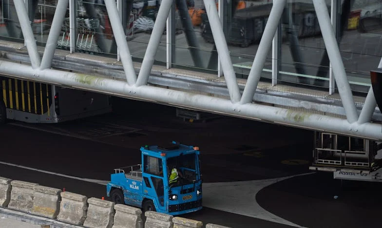 « Des grands-parents inutiles » — Quand l’argent sépare les familles