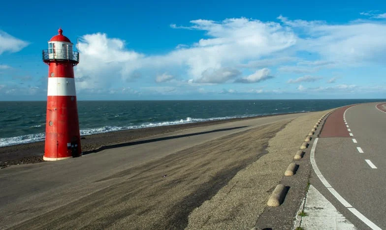 Dix Ans Sans Julien : Les Éclats d’un Amour Brisé