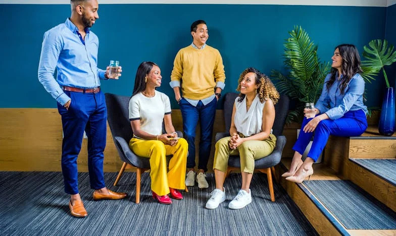 Le Secret du Berceau : Quand l’Amitié Affronte la Trahison