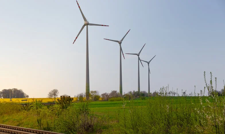 Pourquoi ma fille refuse-t-elle de me présenter son petit ami ?