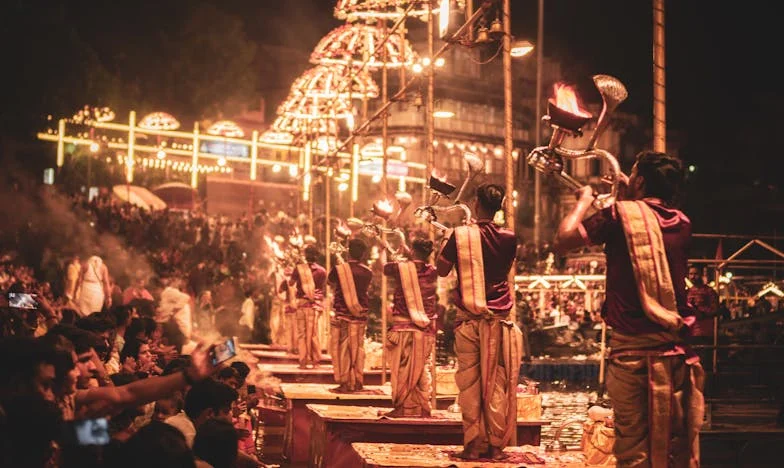Quand la trahison frappe à la porte : Mon mari, sa maîtresse et le silence de ma mère